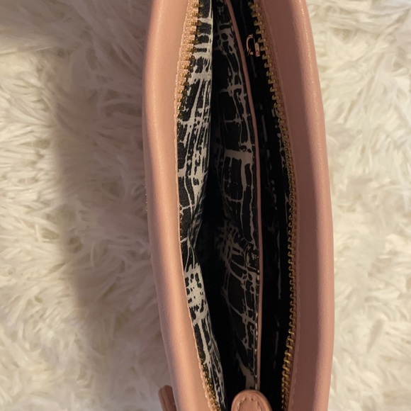 Fashionable bag! - Picture 4 of 6